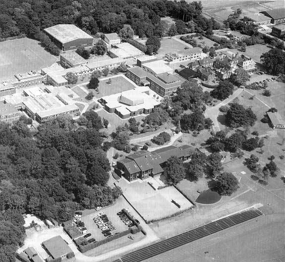 Aerial.JPG (86K bytes)